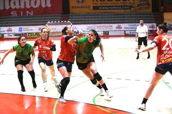 La falta de acierto obliga al Rocasa a ceder en tierras gallegas/TA,